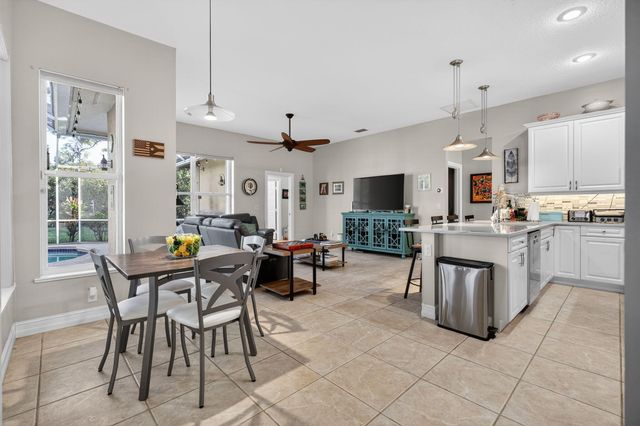 7702 SE Mammoth Drive, Hobe Sound, FL 33455