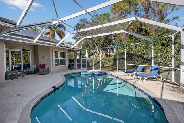 7702 SE Mammoth Drive, Hobe Sound, FL 33455