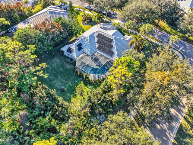 7702 SE Mammoth Drive, Hobe Sound, FL 33455