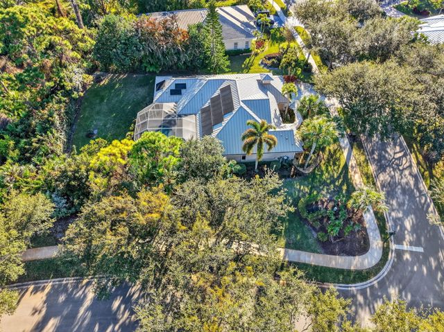 7702 SE Mammoth Drive, Hobe Sound, FL 33455