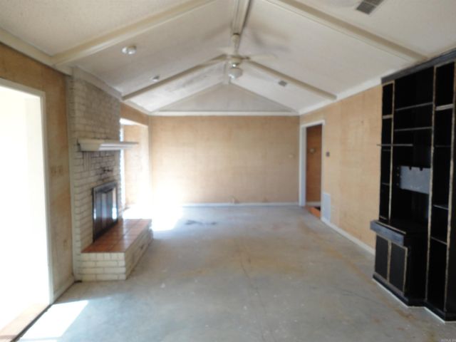 12 Regency Lane, Pine Bluff, AR 71603