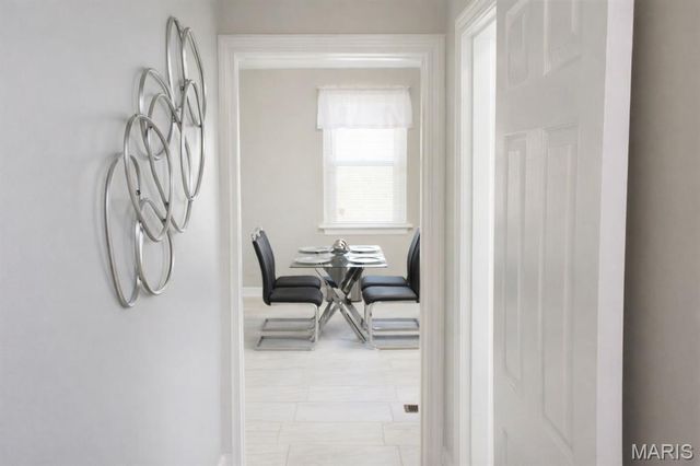 1401 E Prairie Avenue, St Louis, MO 63107