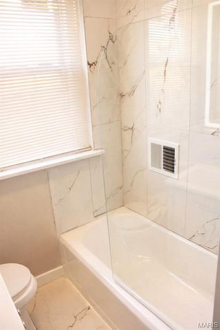 1401 E Prairie Avenue, St Louis, MO 63107