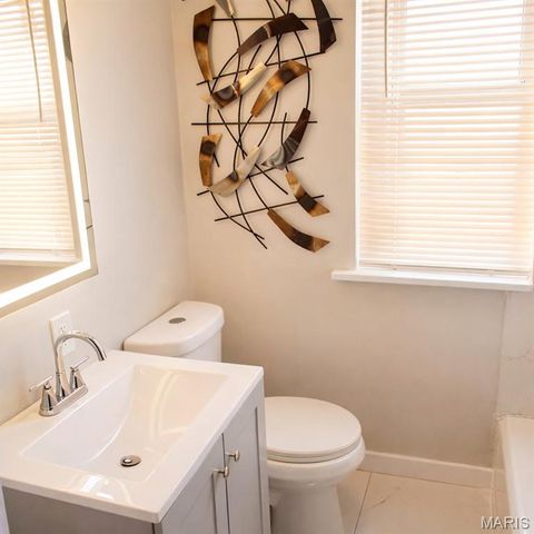 1401 E Prairie Avenue, St Louis, MO 63107