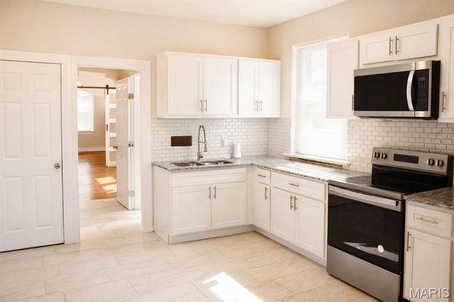 1401 E Prairie Avenue, St Louis, MO 63107