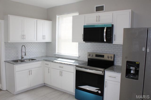 1401 E Prairie Avenue, St Louis, MO 63107