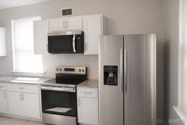 1401 E Prairie Avenue, St Louis, MO 63107