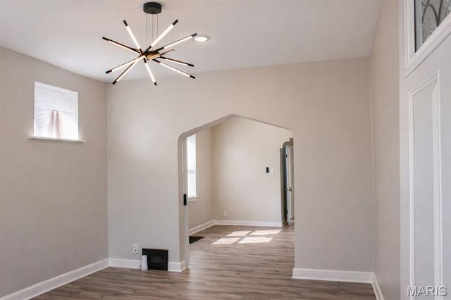 1401 E Prairie Avenue, St Louis, MO 63107