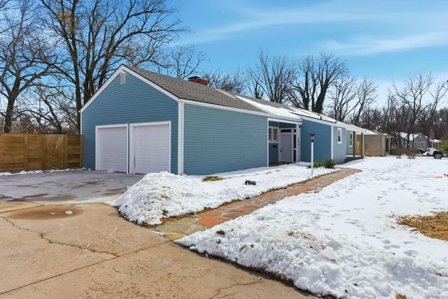 1340 N Yale Ave, Wichita, KS 67208