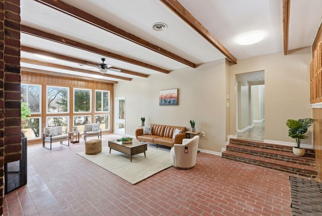 1340 N Yale Ave, Wichita, KS 67208