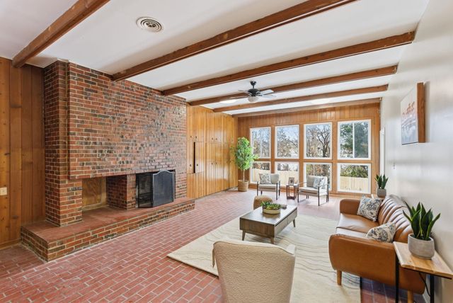 1340 N Yale Ave, Wichita, KS 67208