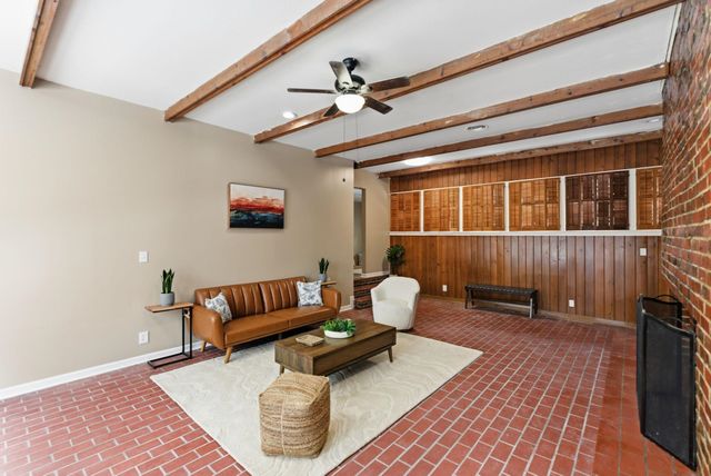 1340 N Yale Ave, Wichita, KS 67208