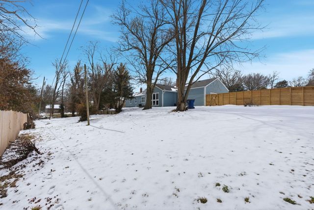 1340 N Yale Ave, Wichita, KS 67208