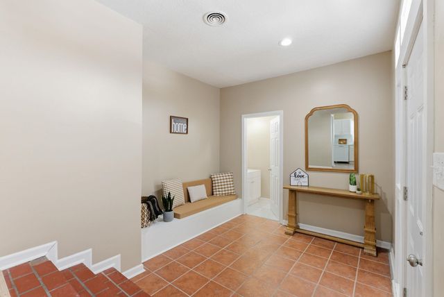 1340 N Yale Ave, Wichita, KS 67208