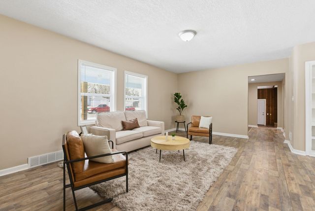 1340 N Yale Ave, Wichita, KS 67208