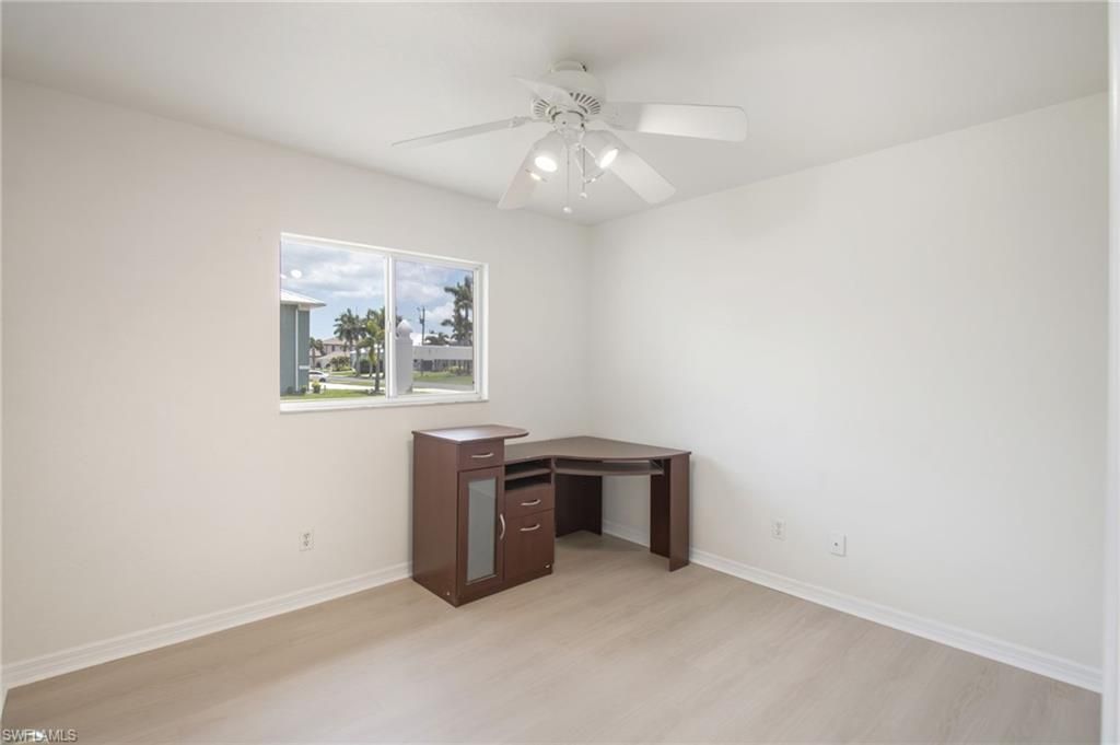 Image 24 of property listing at 5333 SW 16th PL, Cape Coral, FL 33914
