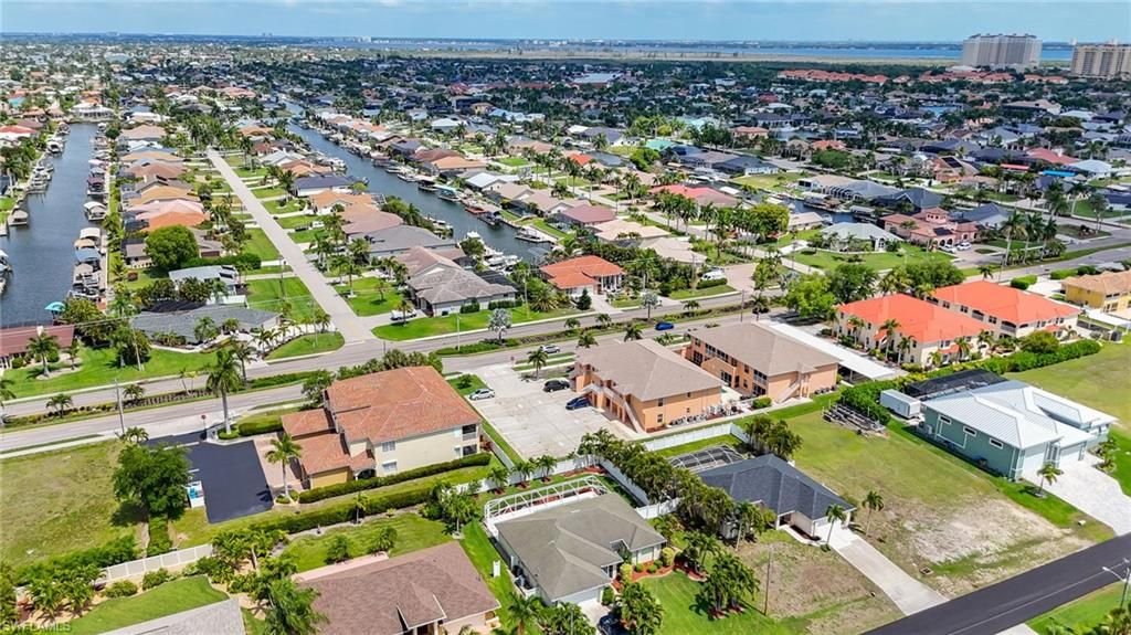 Image 46 of property listing at 5333 SW 16th PL, Cape Coral, FL 33914