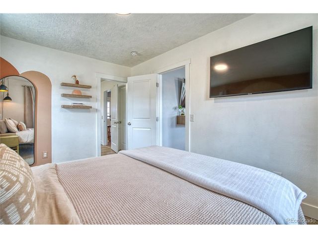 2001 5th Ave, Greeley, CO 80631
