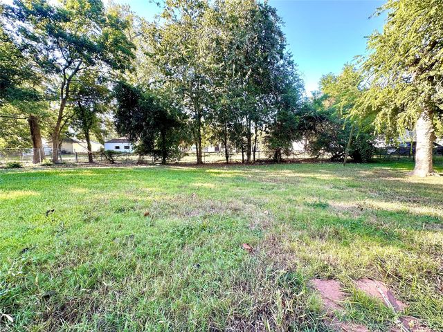 127 W Emily, Wharton, TX 77488