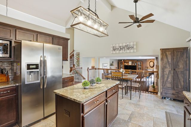 1131 Jeanne Court, Crown Point, IN 46307