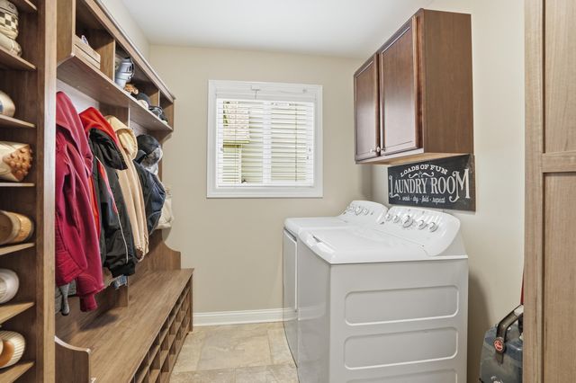 1131 Jeanne Court, Crown Point, IN 46307