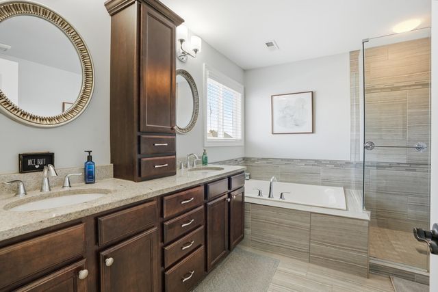 1131 Jeanne Court, Crown Point, IN 46307
