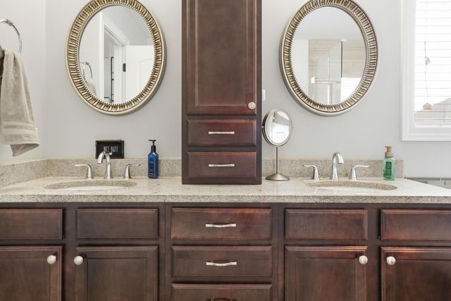 1131 Jeanne Court, Crown Point, IN 46307