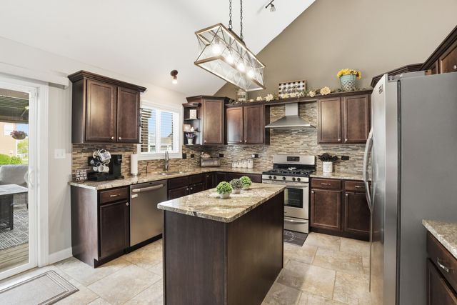 1131 Jeanne Court, Crown Point, IN 46307