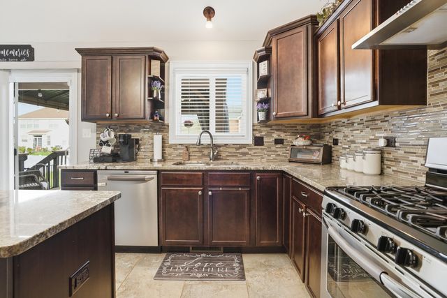 1131 Jeanne Court, Crown Point, IN 46307