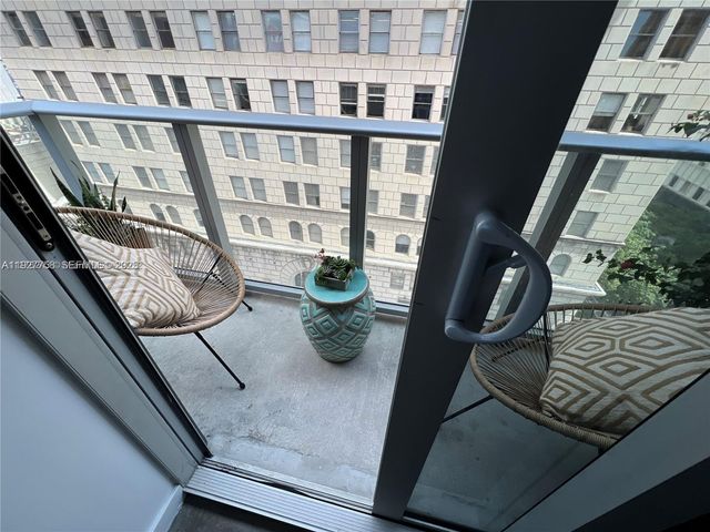 151 SE 1st St 702, Miami, FL 33131