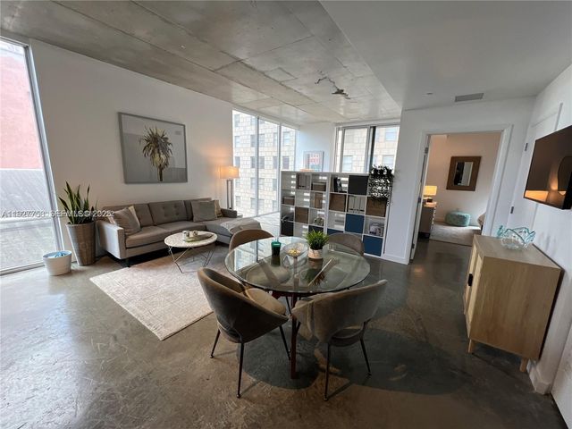 151 SE 1st St 702, Miami, FL 33131