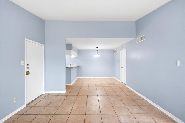 8918 Bissonnet Street 112, Houston, TX 77074