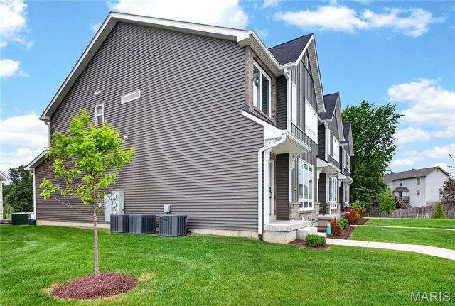 2810 McClay Road, St Charles, MO 63303