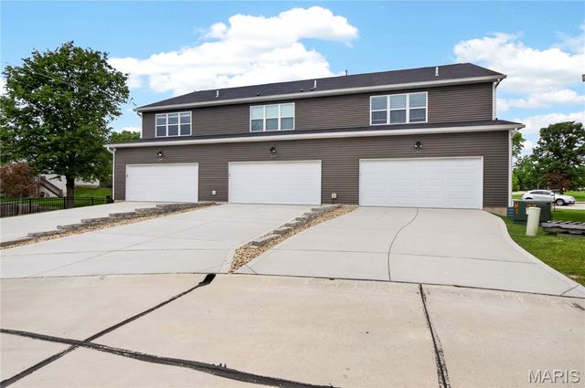 2810 McClay Road, St Charles, MO 63303