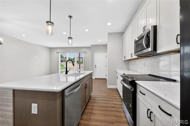 2810 McClay Road, St Charles, MO 63303
