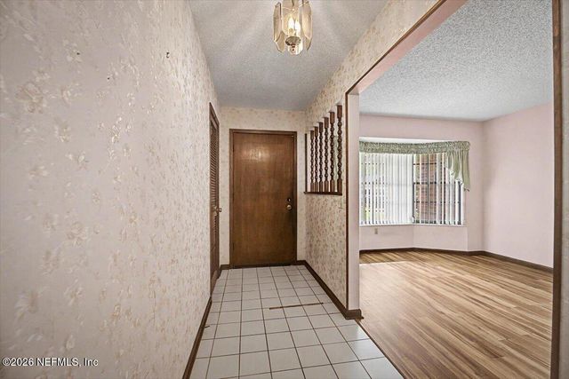 5148 BROMPTON Court, Jacksonville, FL 32217