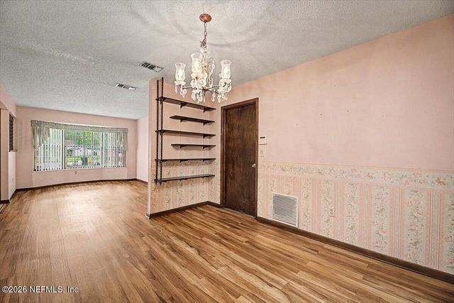 5148 BROMPTON Court, Jacksonville, FL 32217