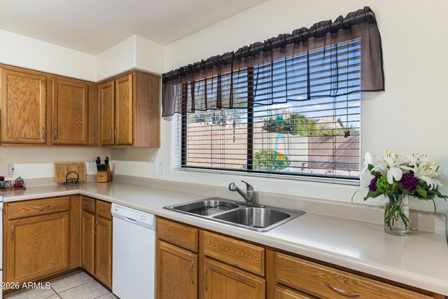 1711 E RUNION Drive, Phoenix, AZ 85024