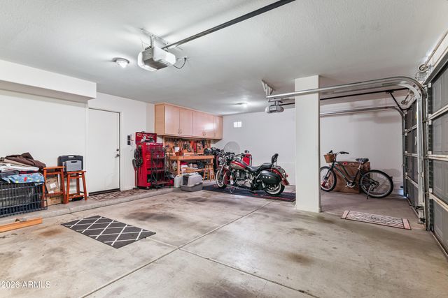 1711 E RUNION Drive, Phoenix, AZ 85024