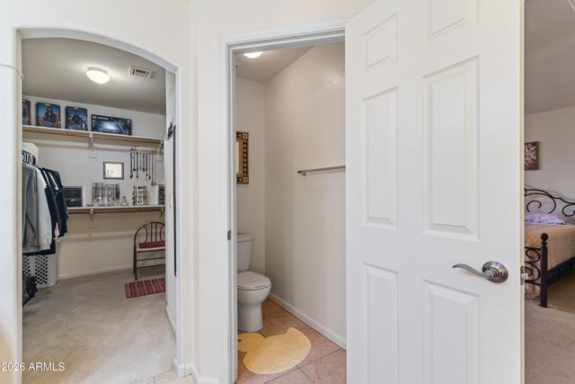 1711 E RUNION Drive, Phoenix, AZ 85024