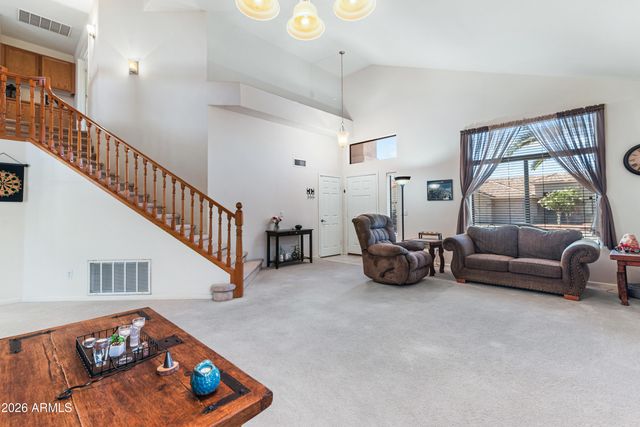 1711 E RUNION Drive, Phoenix, AZ 85024