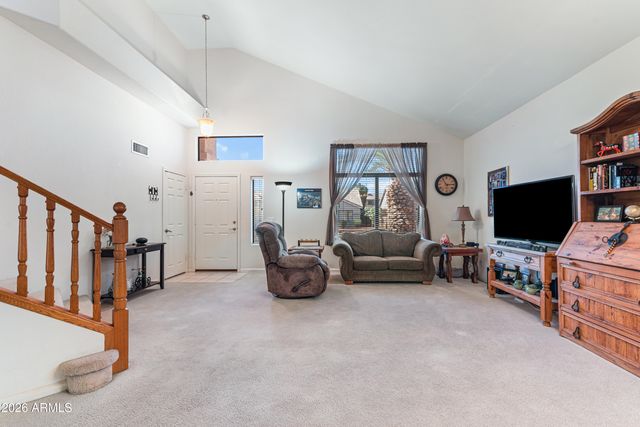 1711 E RUNION Drive, Phoenix, AZ 85024