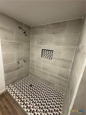 1209 Raymond Street, Seguin, TX 78155