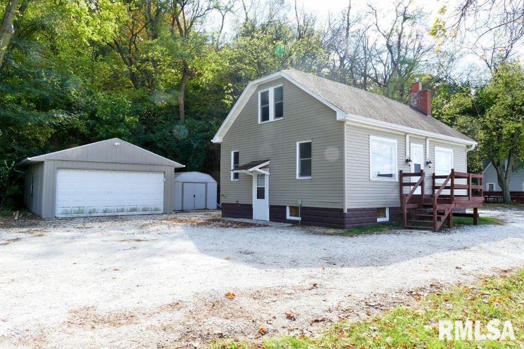 700 N MAIN Street, East Peoria, IL 61611