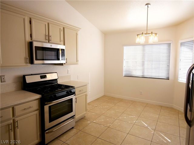 5525 Desert Valley Drive, Las Vegas, NV 89149