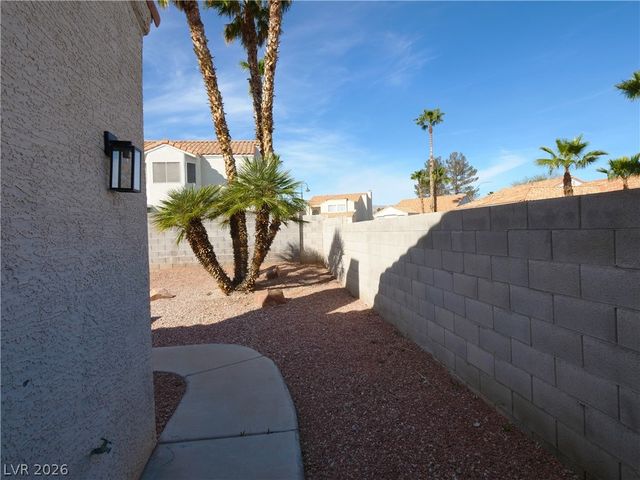 5525 Desert Valley Drive, Las Vegas, NV 89149