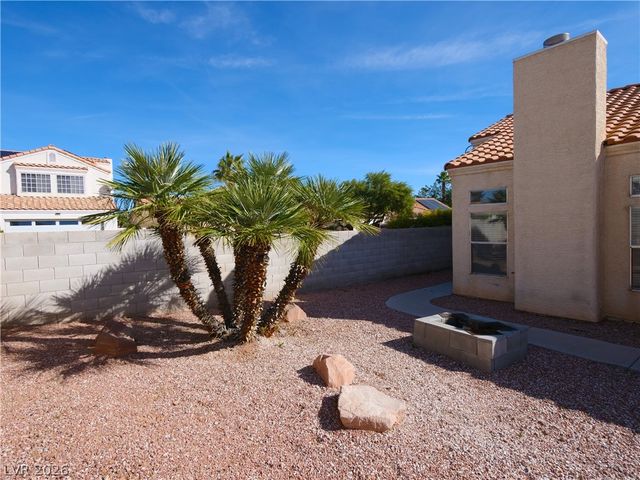 5525 Desert Valley Drive, Las Vegas, NV 89149