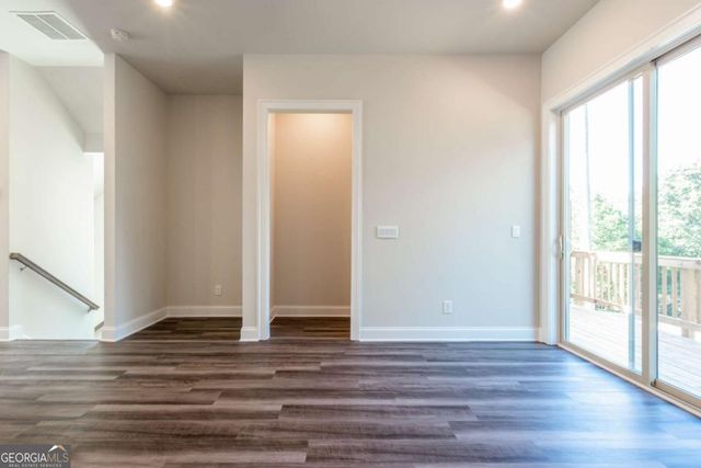 1662 Mountain Top Lane, Smyrna, GA 30082