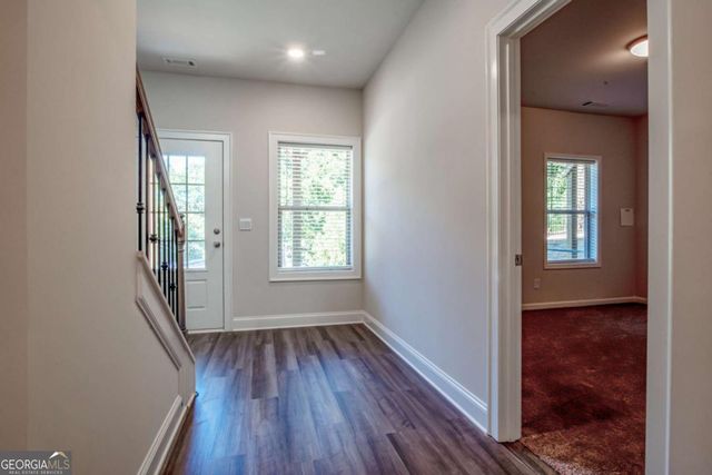 1662 Mountain Top Lane, Smyrna, GA 30082