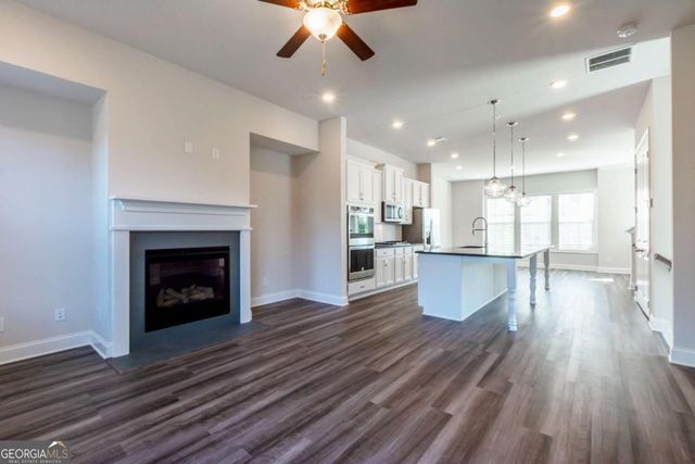 1662 Mountain Top Lane, Smyrna, GA 30082